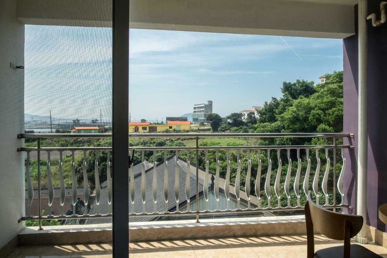 Breeze Bay Hotel Сеогвипо Екстериор снимка